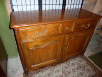 /album/galerie-de-photos-03-meuble-bas-credence-buffet-meuble-de-metier-commode-bahut/p1010852-jpg/