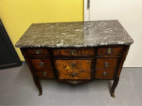 /album/galerie-de-photos-03-meuble-bas-credence-buffet-meuble-de-metier-commode-bahut/528219877-730508066447168-8015091135811668258-n-jpg/